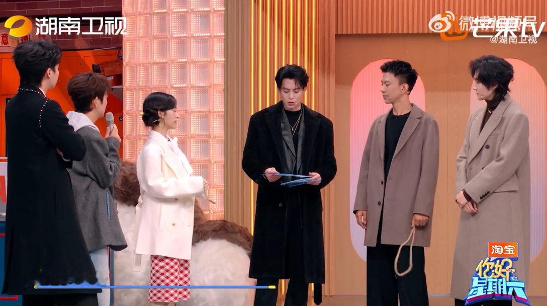 王鹤棣王鹤棣轻轻一哄付航又好了你好星期六 棣棣哄付航名场面！画饼+安抚双管齐下，