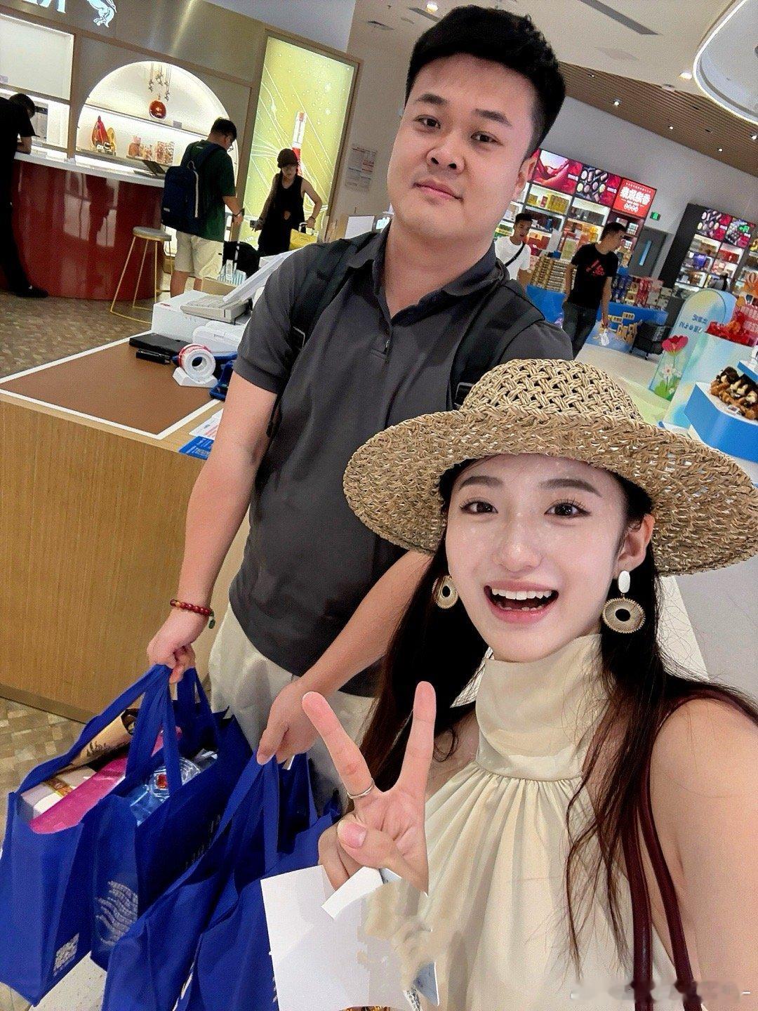 [彩虹屁]库存库存日常[超话]  ​​​
