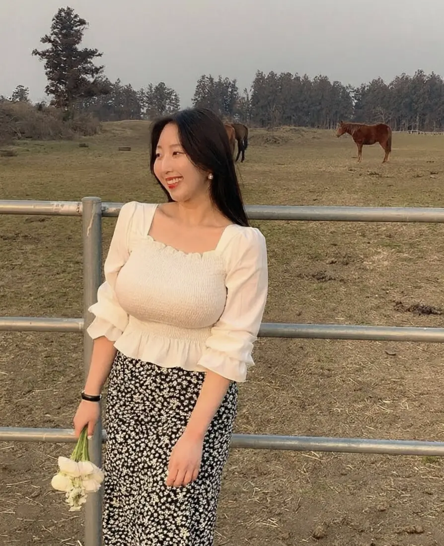 140斤穿搭 创作者中心 轻熟风穿搭 辣妹穿搭 ins穿搭