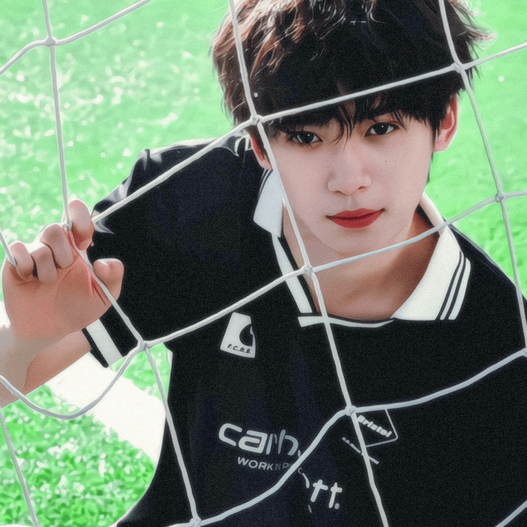 梓渝  ☀️//⚽//与你🐟梓渝足球运动少年梓渝