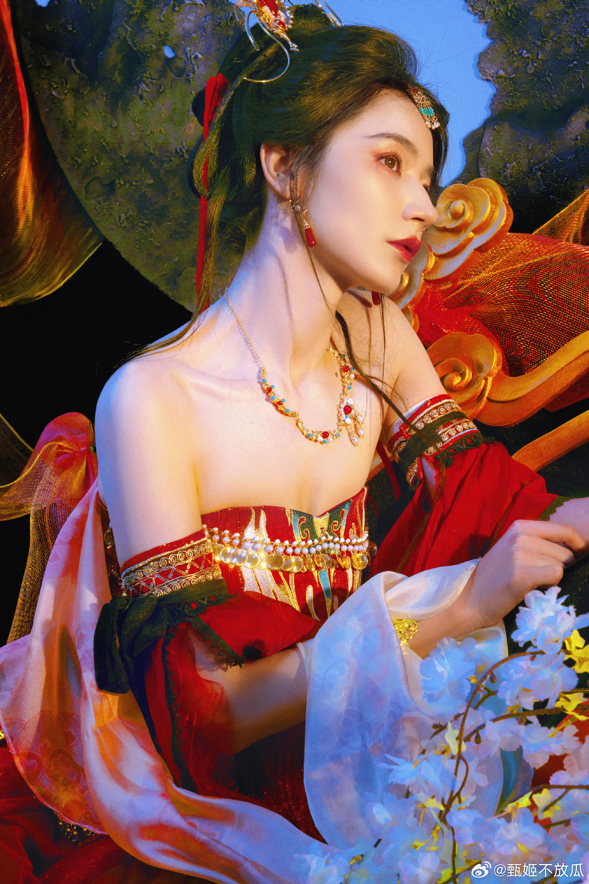 浪姐7买股代斯代斯浪姐7金瓜 这届有代斯，她好漂亮，浓颜系美女，就是一直没火起来