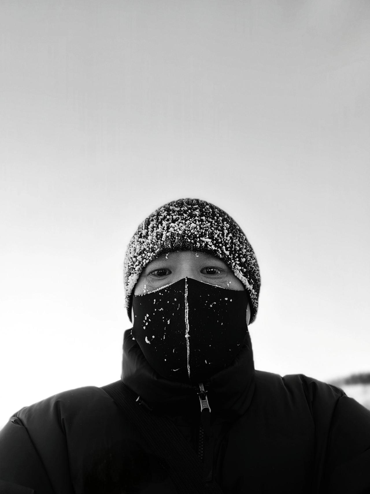 做人的底线，是藏在骨子里的清醒。不随波逐流迎合世界，不趋炎附势违背初心， 即便活