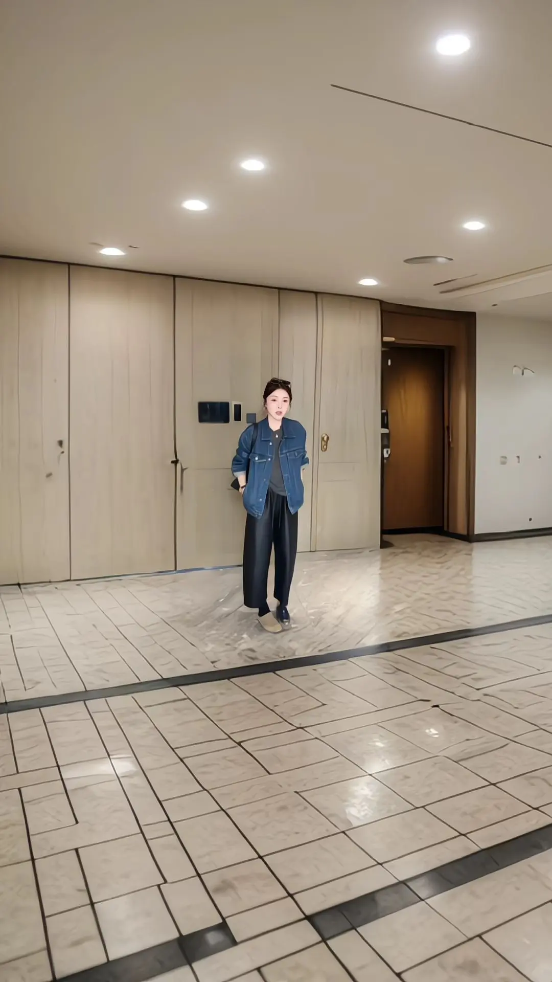 这个秋天被琥珀系治愈了早秋才是甜妹的主场秋季微胖穿搭测评秋冬穿搭和饰品...