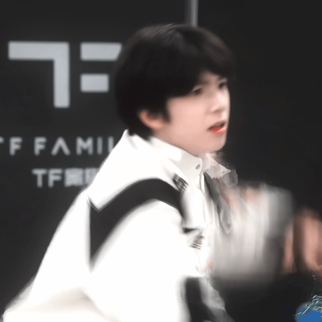 顺毛小狗 