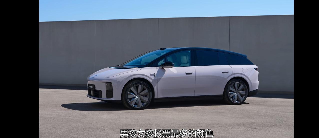 理想i6这个车头设计是真人性化啊，视野很好，和特斯拉model一样。有很多车非要