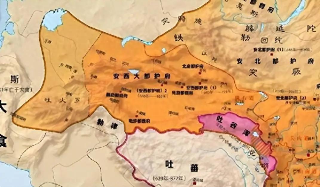 1992年，新疆库车一座唐代古城遗址里，考古队挖出3000多枚铜钱。钱上铸着"大