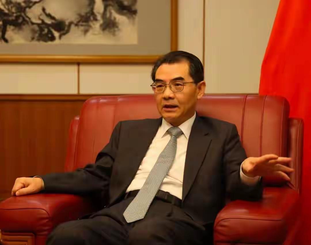 还没给中方道歉，高市早苗又想见金正恩，不过是又一次拙劣的表演