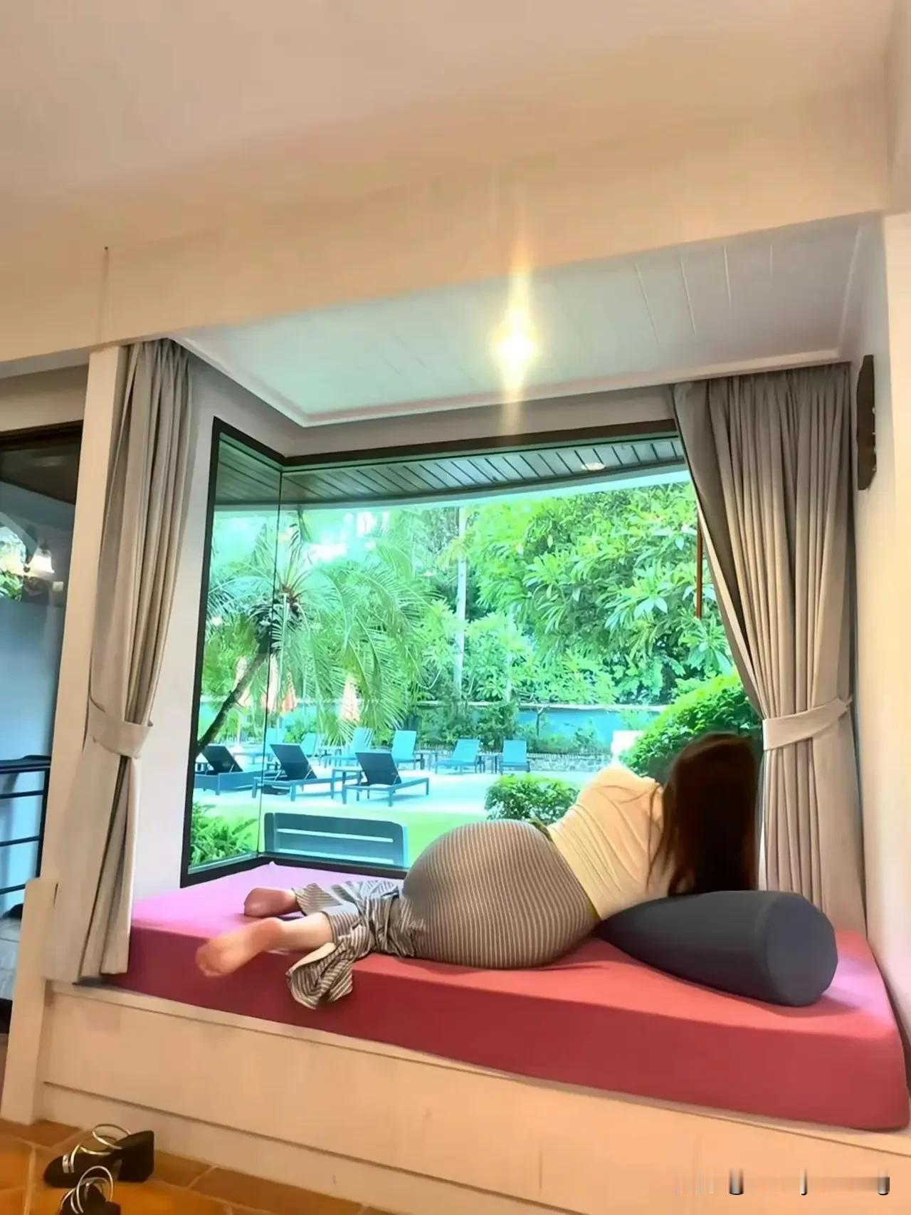 不要因为失去什么而沮丧，实际上你在这个世界并未失去什么，不过是离开了不相匹配的层