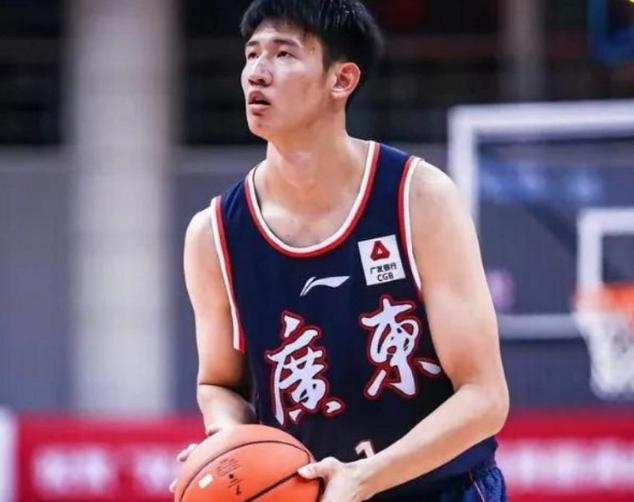 广东男篮休赛期怎么还“挂零”了？[太阳]

进入CBA休赛期后，各支球队都在忙着