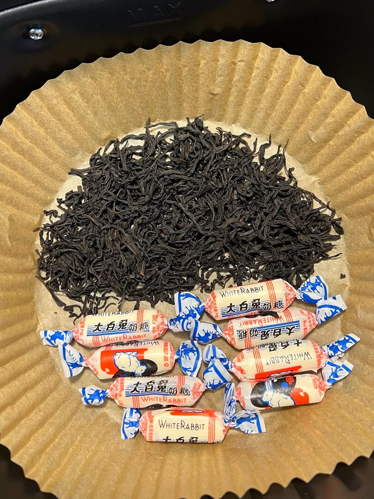 这样做出来的奶茶太浓郁了，有空气炸锅的一定试试这个！还有啥是空气炸锅不会的？
你