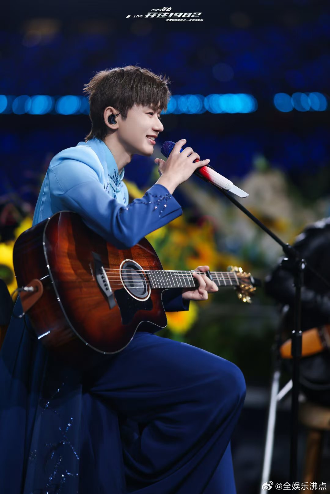 宁静真的来张杰演唱会了张杰宁静演唱会后续真的被宁静圈粉！提前说要来看张杰演唱会，