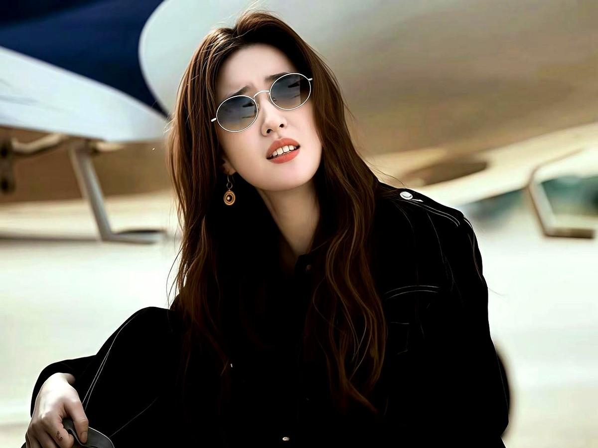 在这么冷的天，别离我那么远……

这句话最近简直刷疯了，说的就是Capper和罗