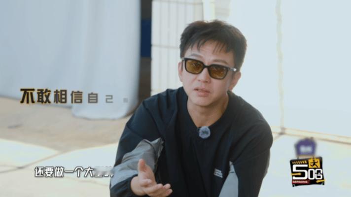 哈哈哈哈哈已经开始期待正片，就想看鹿晗怎么卡bug 