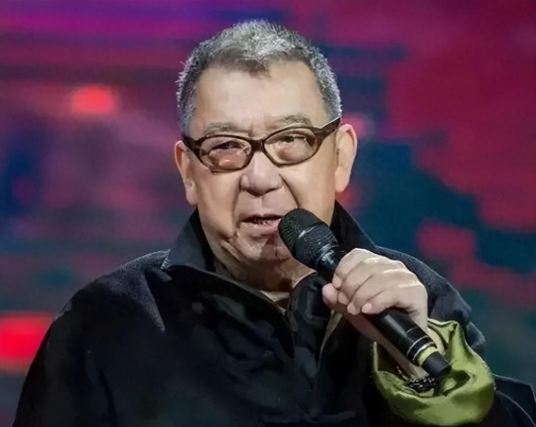 京剧演员，王佩瑜说，郭宝昌拍的大宅门，用了很多京剧元素，你像白七爷一出场，就用了