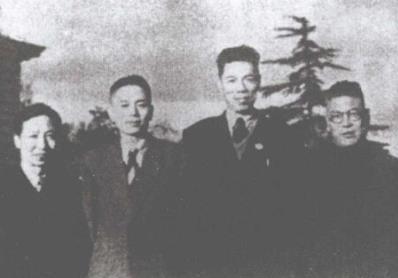 1949年初，国民政府在军事、政治、经济上濒临全面崩溃。中共中央上海局发出指示，