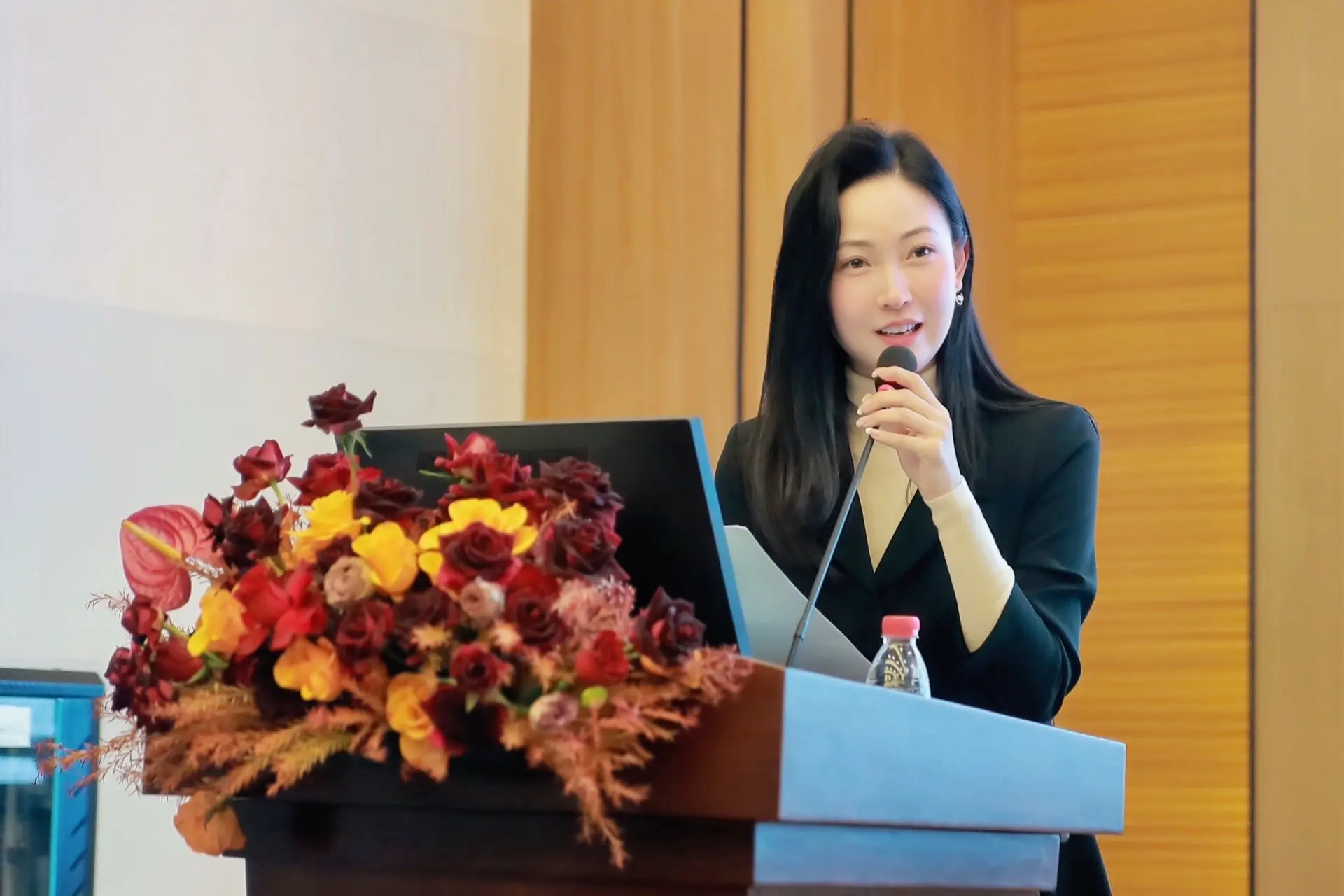 最美大学老师没人反驳吧🤭。奔走在自己的热爱里，学习、成长