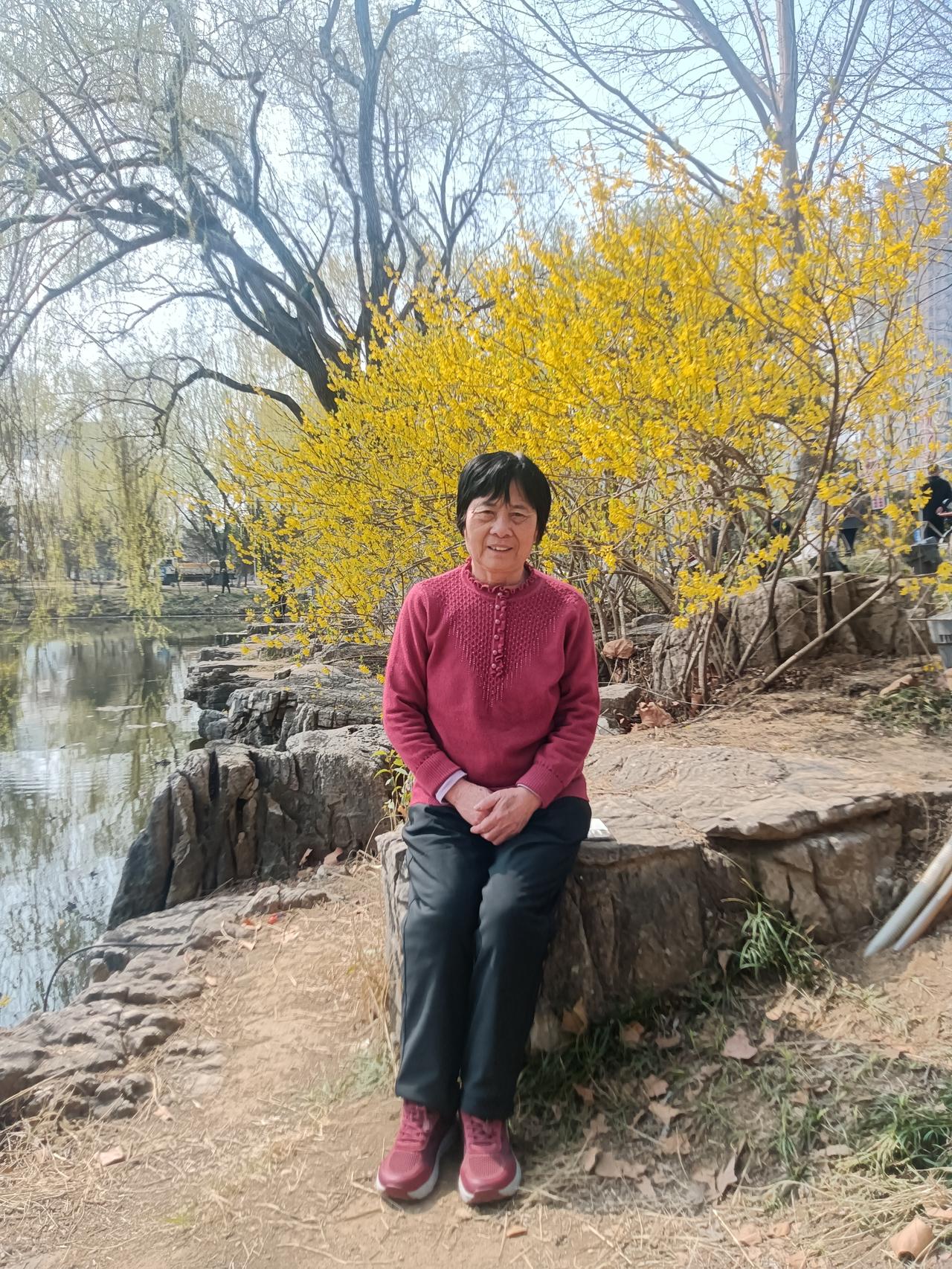 做事现人心
文/李兴伟
人生行事若修心，
优劣成败在于人。
当权者应爱黎民，
没