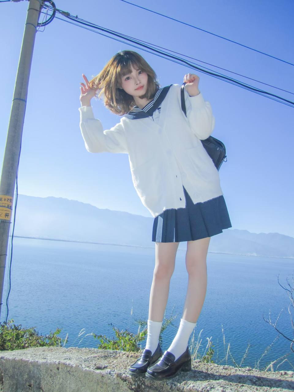 青春洋溢的海边少女甜美瞬间海边 jk 海边活力少女 海边活力少女 海边花海少女