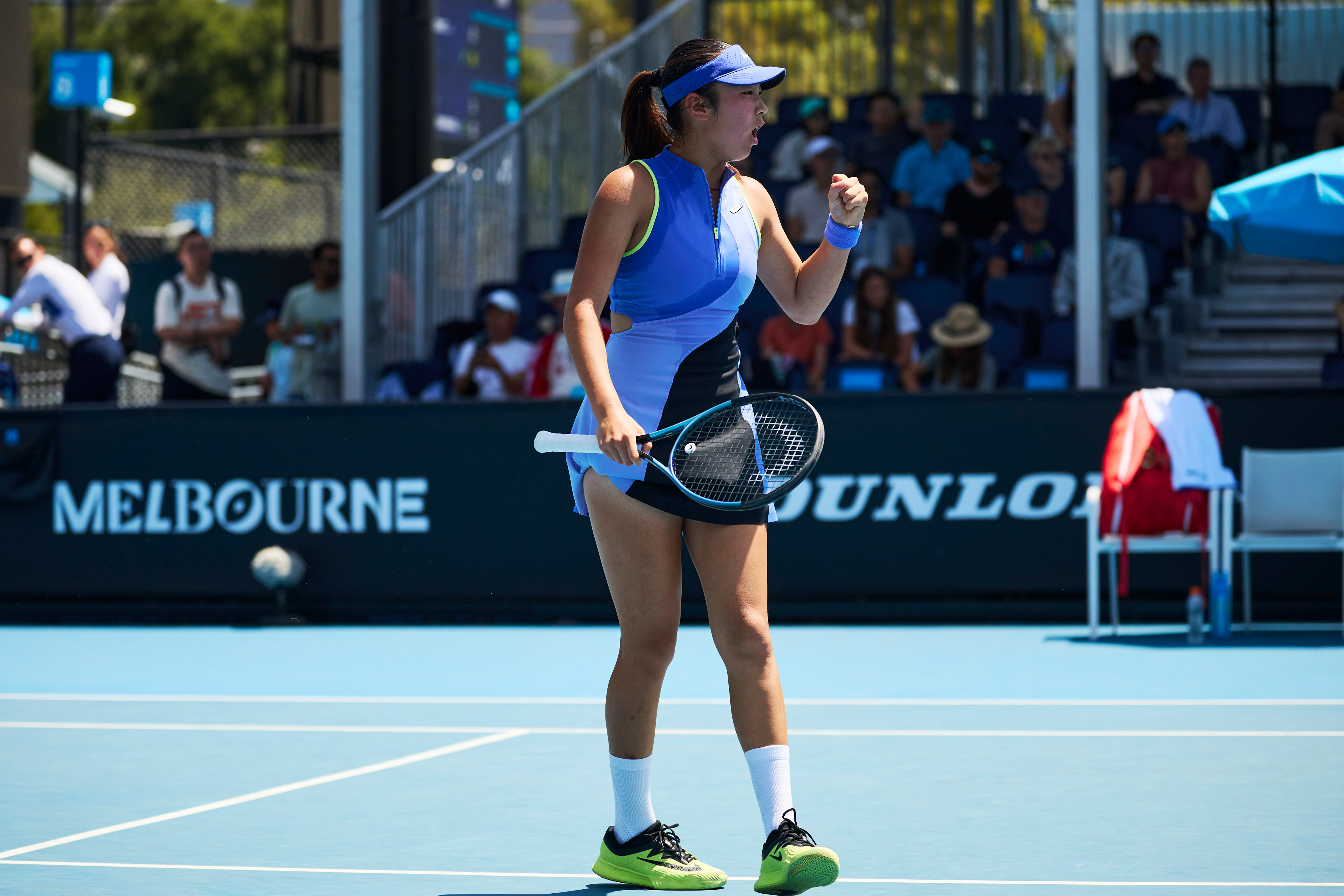 15岁激情满满青春无敌，10后中国网球小花耿心乐第一次闯入泡泡老师镜头！期待某一