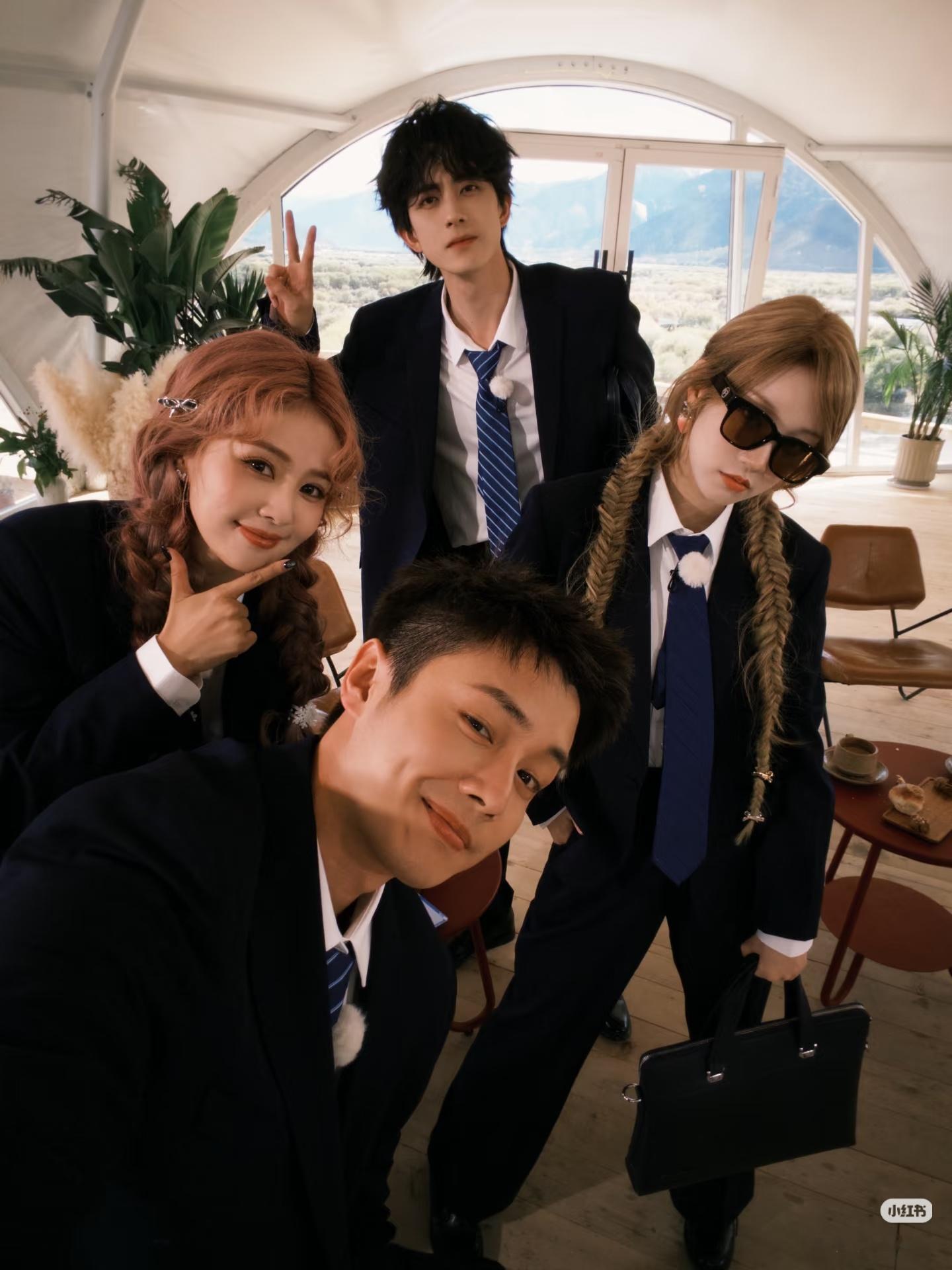 翟子路晒了跑男西藏合照，十八张合照一次看个爽！感觉又看了一集热血漫[苦涩]你们跑