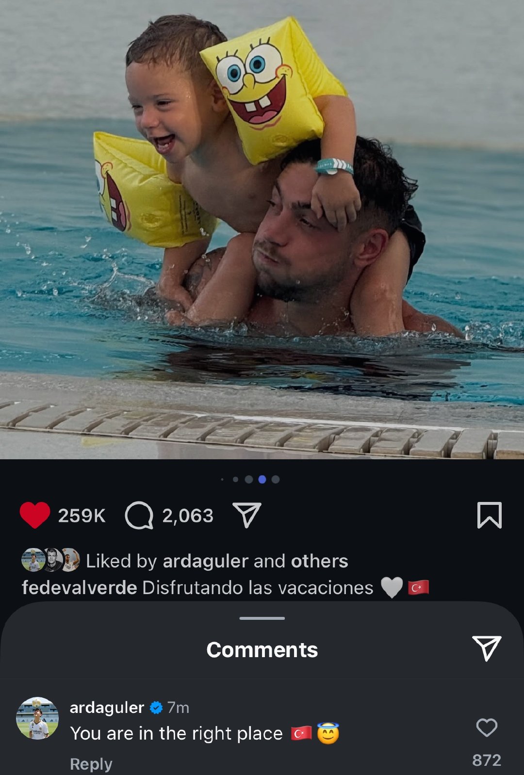 巴尔韦德IG：“享受假期🤍🇹🇷”居莱尔留言：“你来对地方了🇹🇷😇”巴