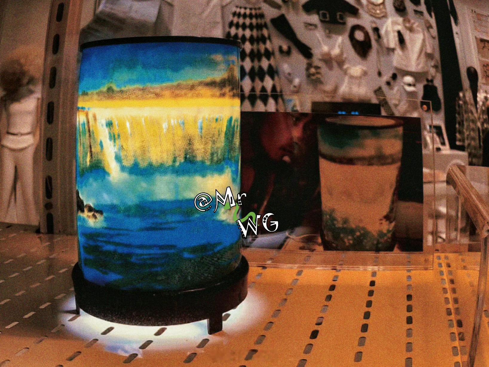 张国荣MrWG'sPlog 整理相册文件夹，当时在“无中生有——香港电影美术及服