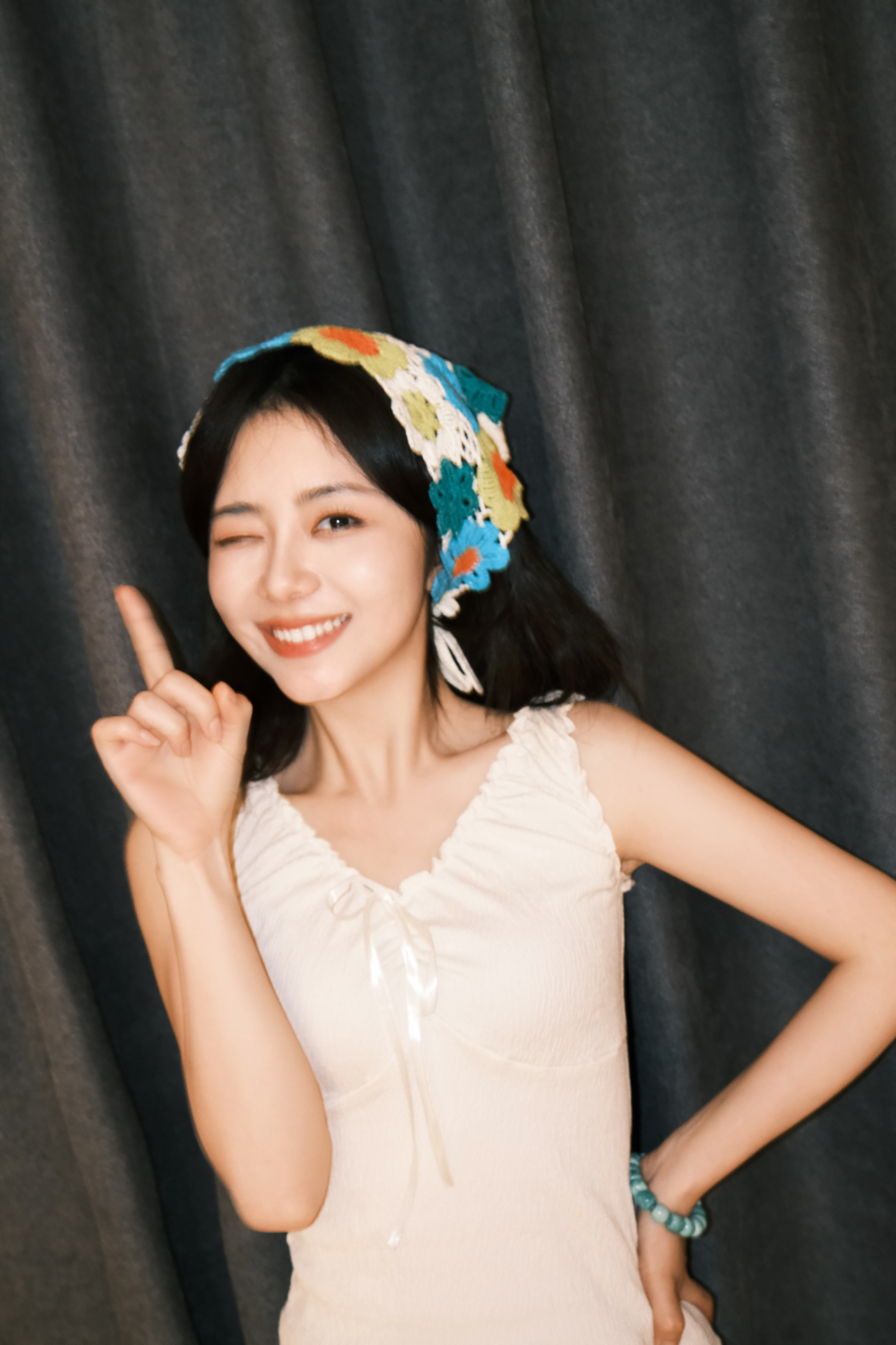 #谭松韵[超话]#  🎂#谭松韵0531生日快乐# 初夏的阳光洒下，一切美好的