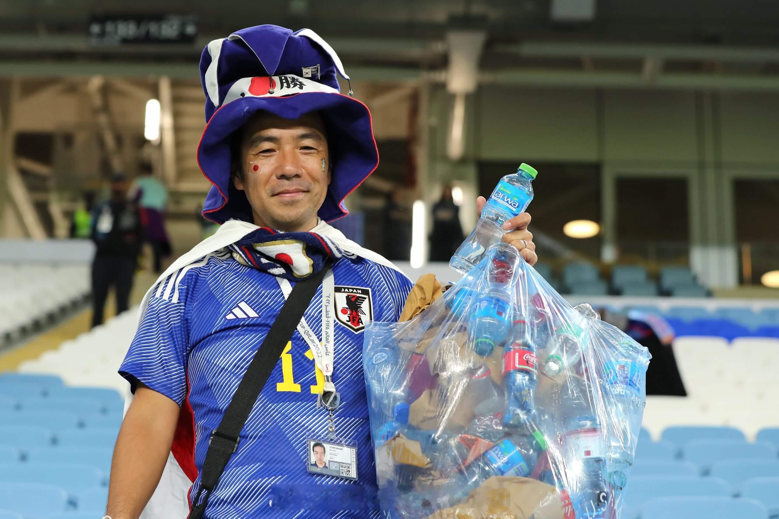 TA《The Language of Soccer》：F组 日本団結こそ我らの象