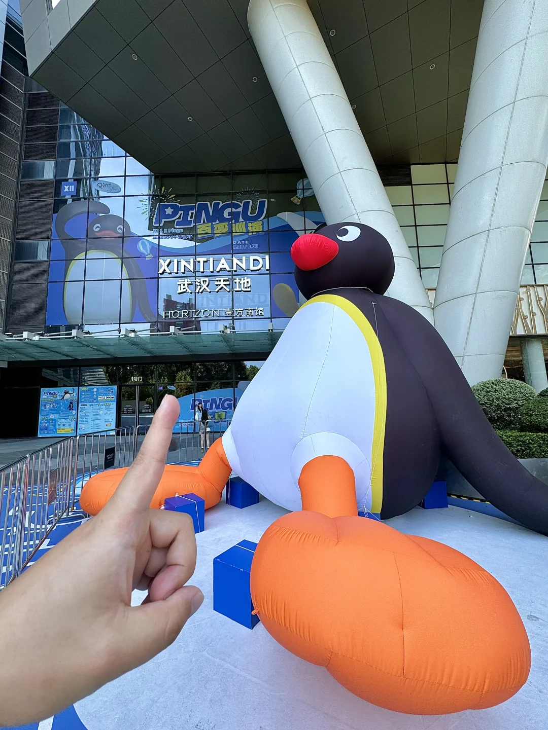 18张live图抢先云逛。。。武汉pingu快闪首店！