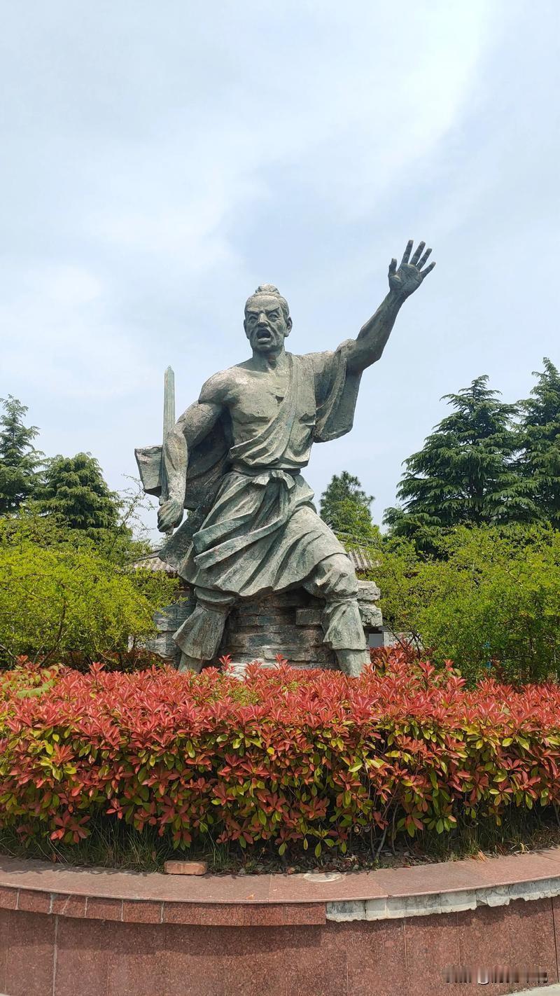 秦末惊天反转！陈胜被车夫捅死，刘邦追封王侯：他不死我难称帝
 
编辑：纱娜
作者