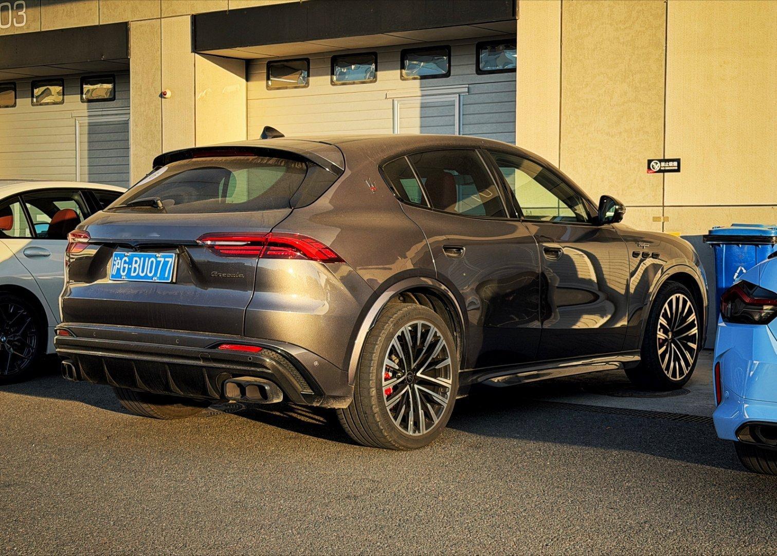 高性能版本玛莎拉蒂的Grecale Trofeo我真心觉得是台非常棒的车。3.0