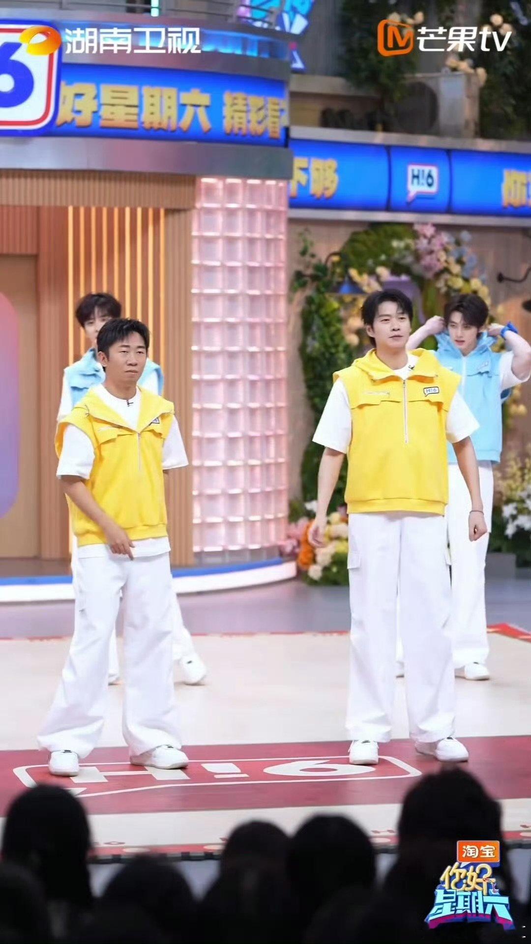 魏大勋杨迪有在认真卡点你好星期六 同步率爆表！魏大勋杨迪摇摆舞像一个人跳的，太绝