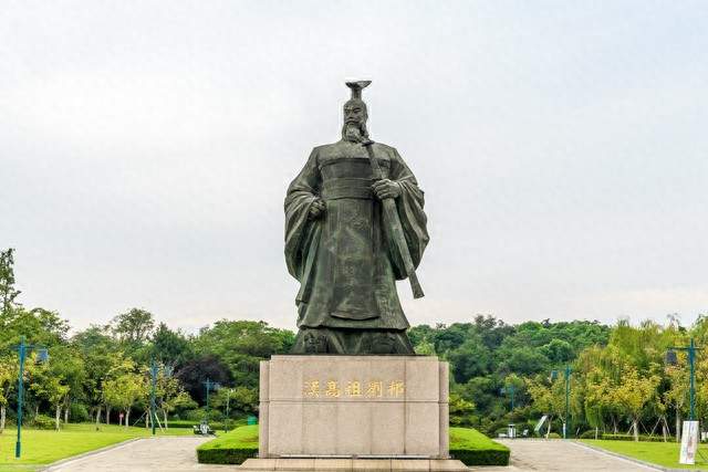 刘邦：从街头混子到大汉皇帝，他到底凭什么能赢项羽？