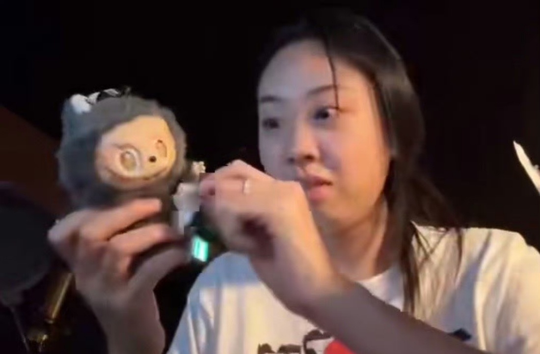 李泳知买到仿冒Labubu，她这几个都是假的吧怎么这么搞笑哈哈哈哈哈哈哈 ​​​