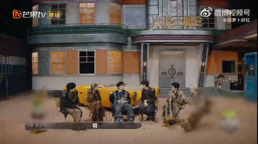 大侦探全员抢着当凶手大侦探 第一次见到破案现场变成抢凶手套路，所有人争先恐后承认