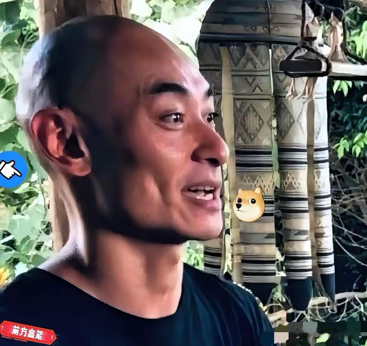 成都那个光头鼓手叶松源是不是有点邪门？定居四川十年不沾辣啃法棍，川普夹着说不清的