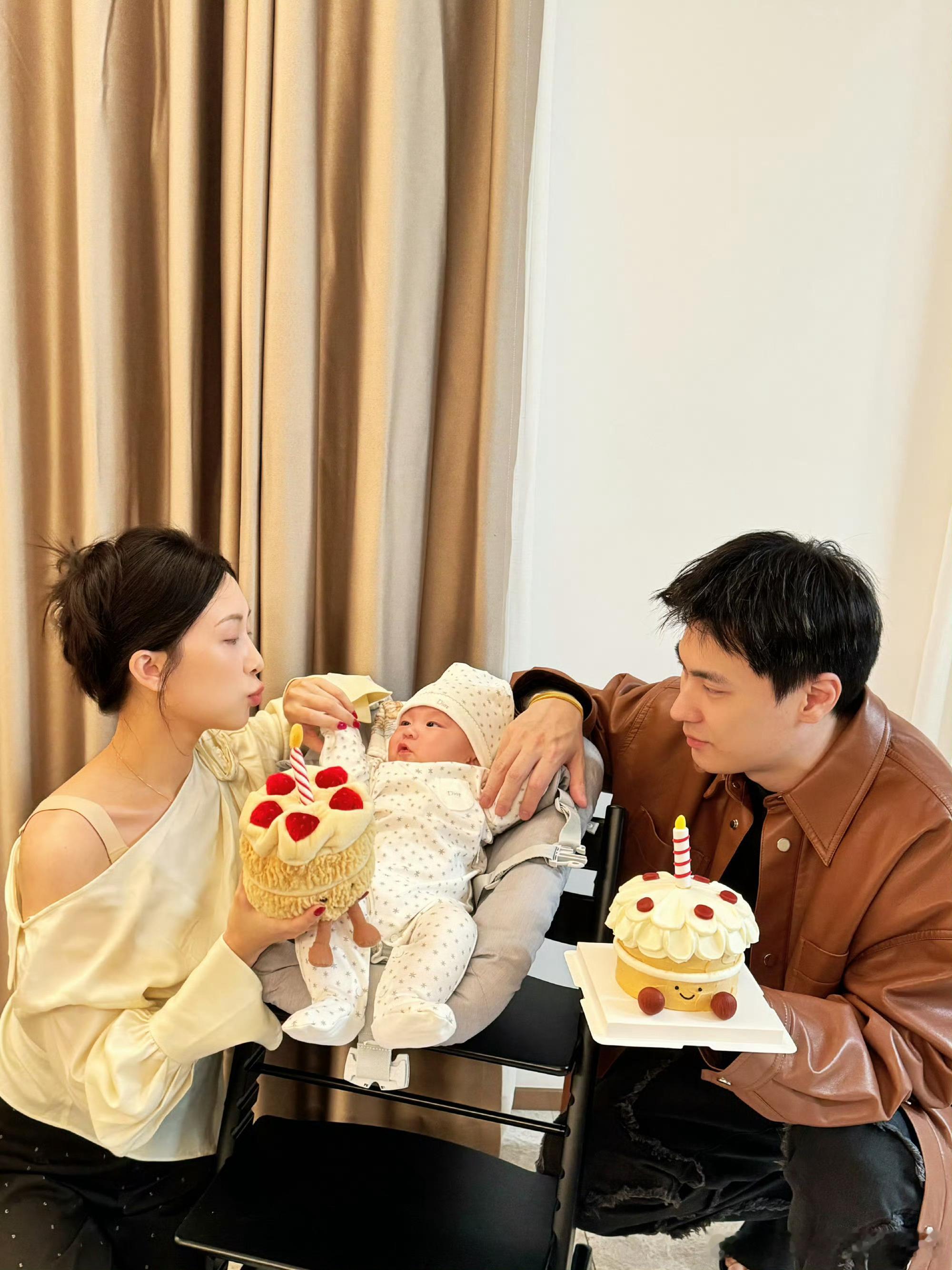 Ty夫妇为孩子庆生百日！ 