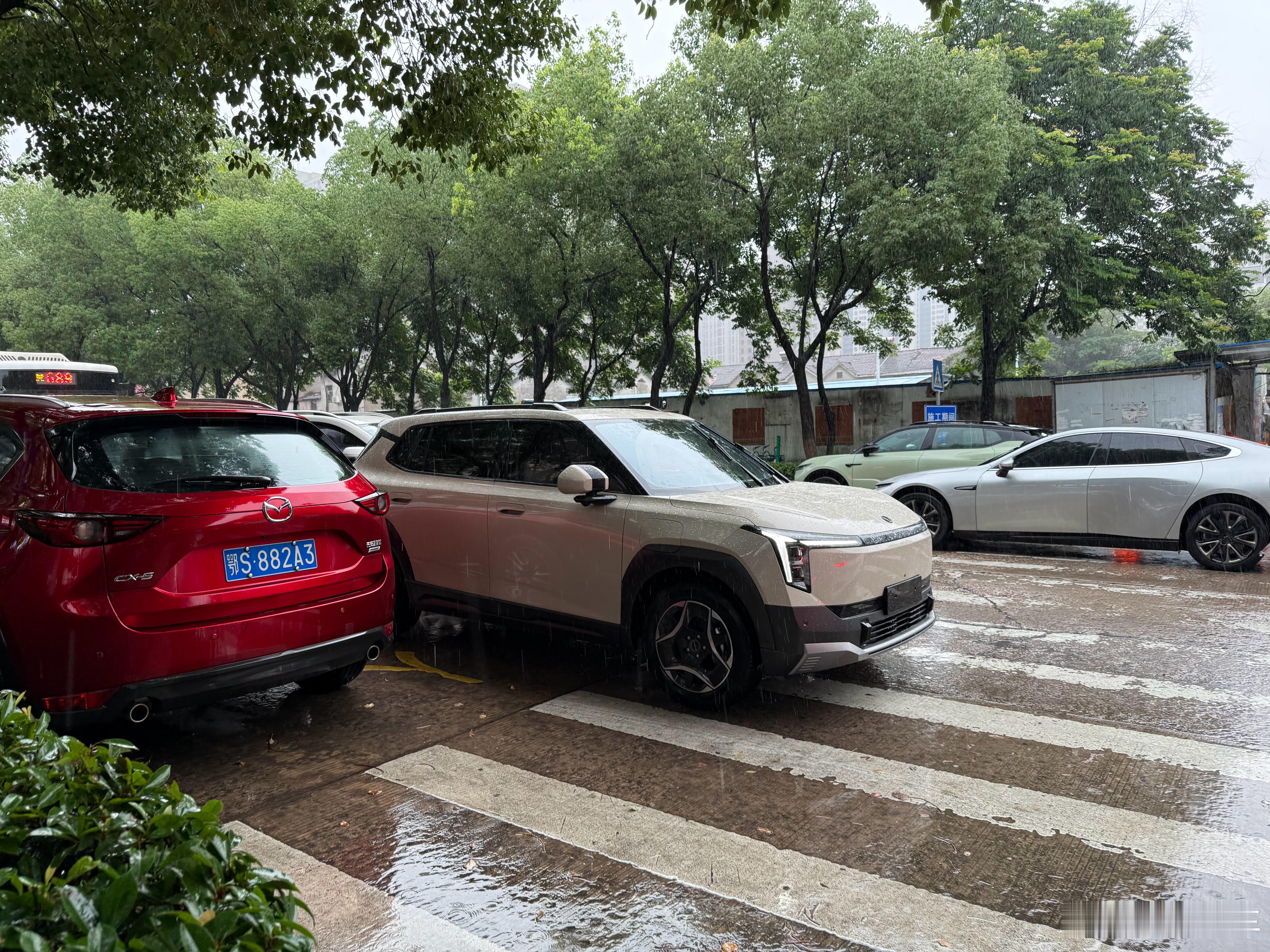 中考的考生比高考还多吧 ​​​