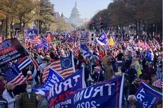 恭喜！美国德克萨斯州要举行全民公投！

美国德克萨斯州人民闹独立，要举行全民公投