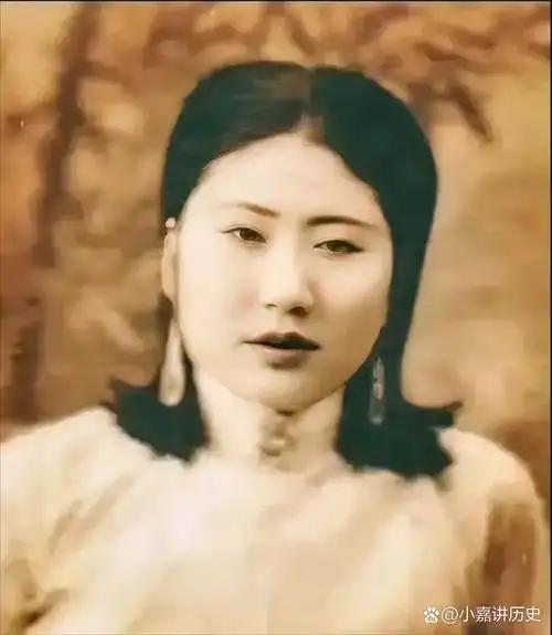 2003年，陕西一女子从破木桥摔下，造成半身瘫痪，丈夫为了还债不得不外出打工，可