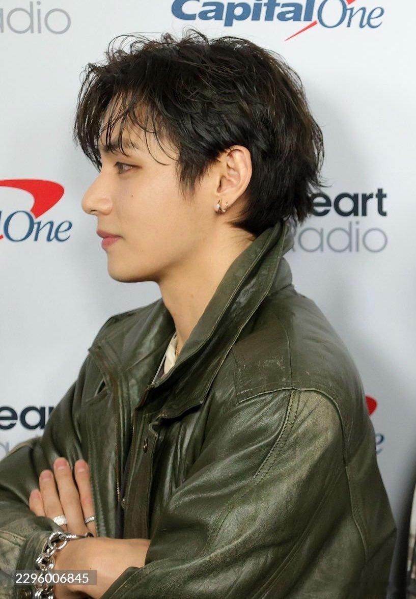 🔥韩网热帖评论翻译🔥美国i Heart Radio活动BTS金泰亨g社生图c