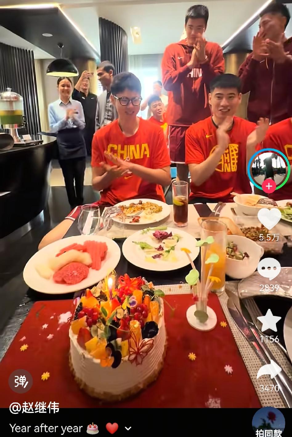 好人缘就注定了赵继伟完全可以胜任中国男篮队长的职位！

赵继伟在世预赛客场卡塔尔
