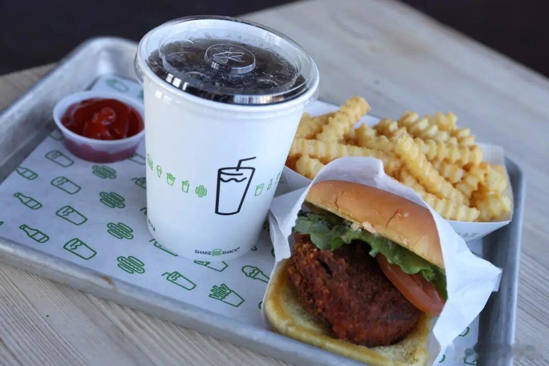 【激进投资者被指入股Shake Shack】近日，市场消息称，激进投资者Star