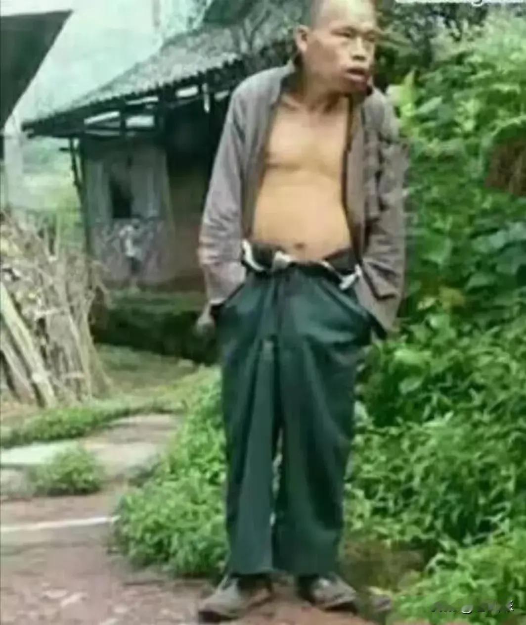 一场秋雨一场寒
十场秋雨要穿棉
年老别图有风度
适时咱要穿棉裤