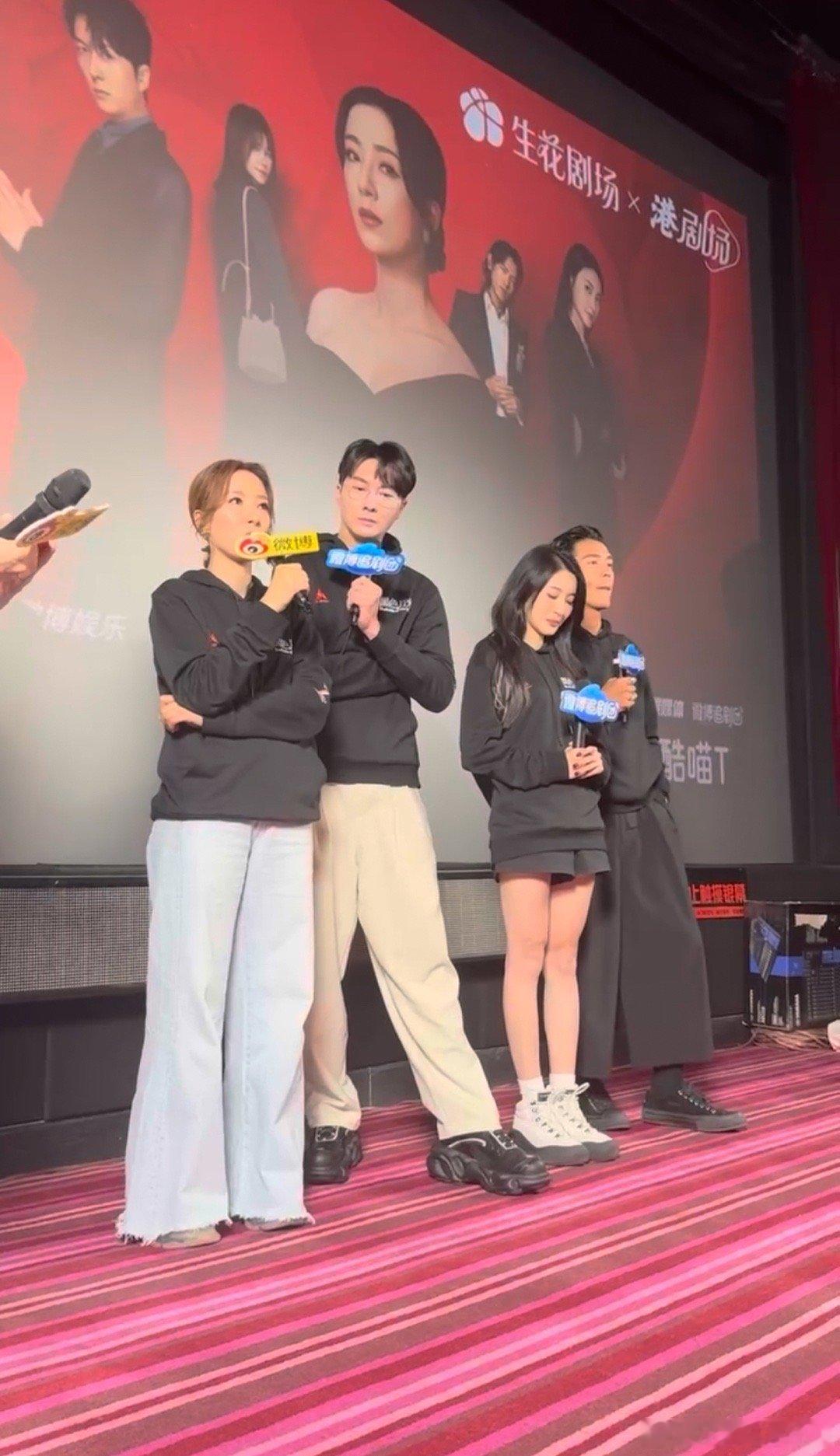 #杨怡 我们都是女王# 女生们，让我们一起听杨怡的话，勇敢地做自己世界里的女王。