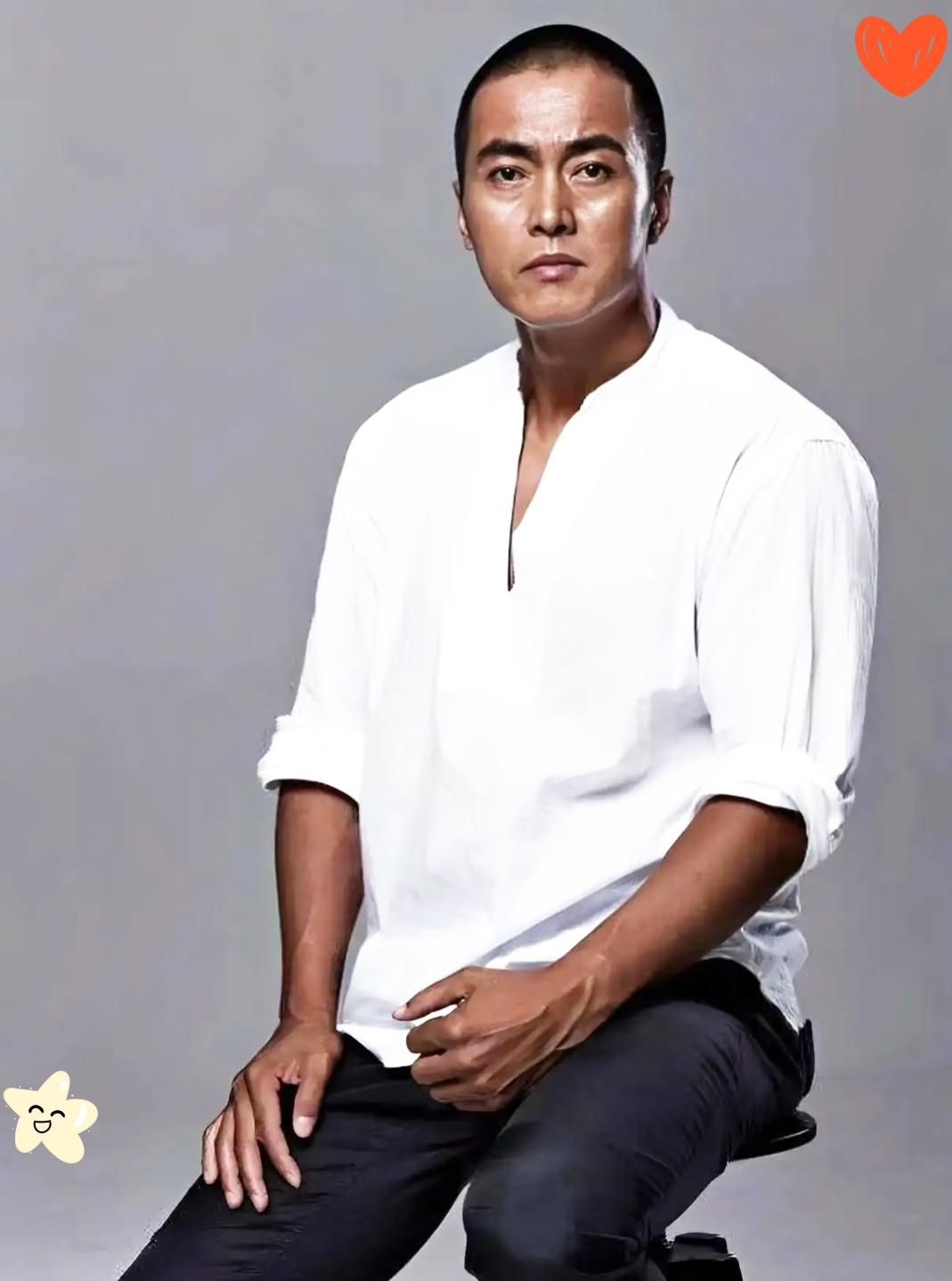 大家还记得这位男演员吗？
这位51岁的哈尔滨大叔才是真宝藏——他就是那志东，演过