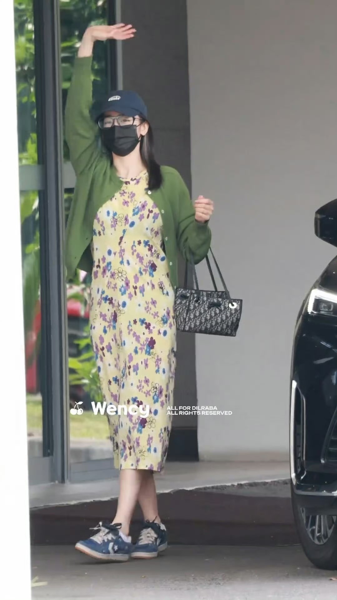 迪丽热巴到北京了羡慕每一个见面会被抽到的人[泪][泪]迪丽热巴[超话] ​​​
