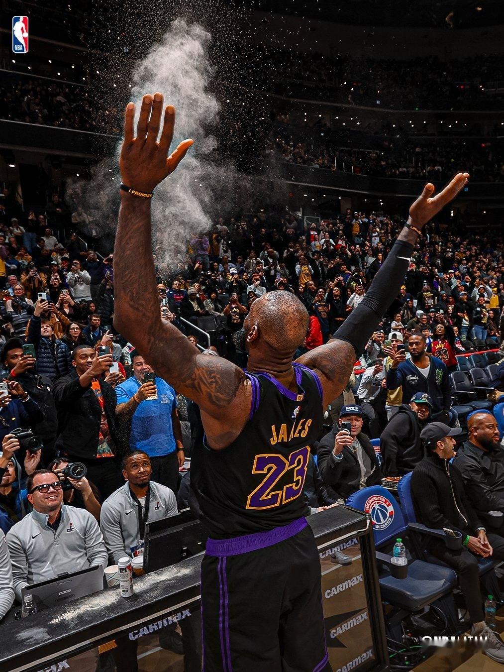 东契奇最近6场比赛表现很不错，场均35.8分10助攻9.2篮板1.5抢断，投篮命