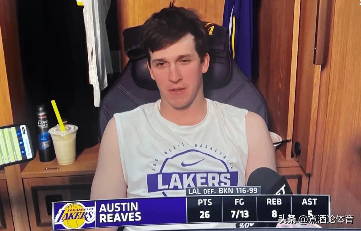 奥斯汀·里夫斯本赛季的疲惫，已经从数据渗透到动作细节。最近几场，他的投篮几乎清一