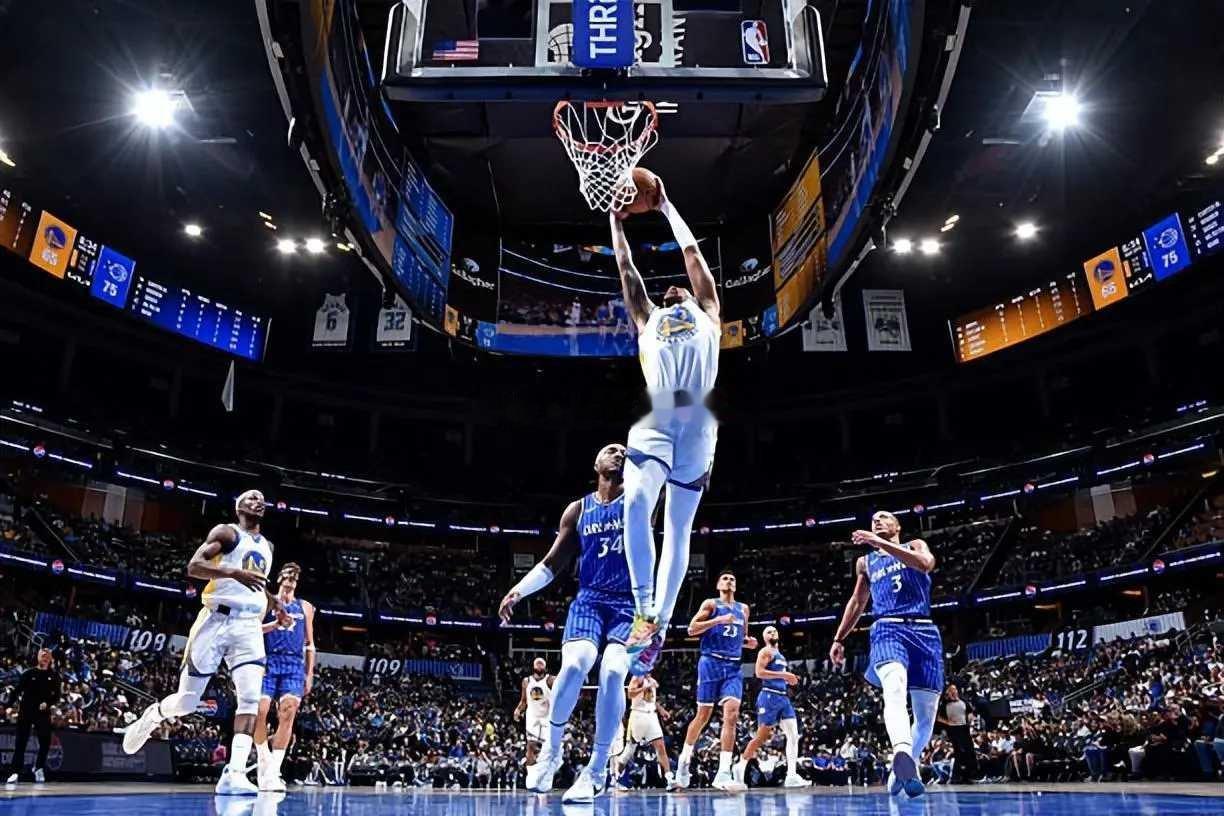 真的莫名其妙，勇士表现最好的角色球员就是威尔-理查德了吧。在场上不瞎打，能做好防